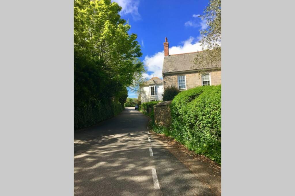Bodriggy Barn Holiday Cottage Near St Ives Хейл Екстериор снимка